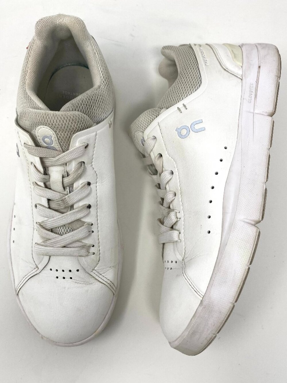 On Running Women’s The Roger Advantage Lace-Up Sneakers 6.5